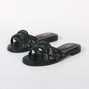 Women’s Summer Open Toe Flat Flip Flops Breathable Beach Sandals with Rhinestone Detail