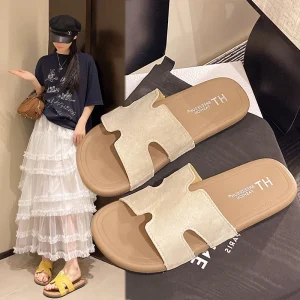 Women’s Summer Outdoor French Style Soft Flat Bottom Beach Sandals Fashionable Single strap Flip flops