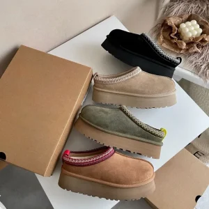 Women’s Thick-Soled Korean Style Loafers Closed Toe Plush Lined Fur Upper Warm Casual Half for Winter