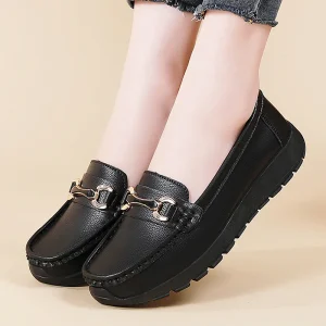 Women’s Trendy Single Flat Loafers in Large Sizes with Suede Insole Summer Slip-On Shoes for Middle Aged Mothers