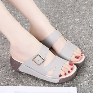 Women’s Versatile Open Toe Slippers Soft Height Increasing Anti-Slip Design Large Size for Moms Outdoor Wear