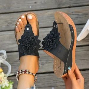 Women’s Wedge Heel Open Toe Flip Flops Plus Size Toe-post Flower Pattern Outdoor Beach Sandals