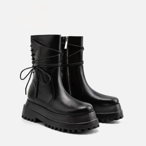Women’s Winter Black Leather Boots Classic Casual Boots
