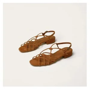 Women’s sandals with simple casual comfortable woven with thin straps. The summer new style open toed low heel sandals