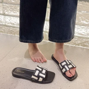 slippers Simple and Comfortable Home Indoor slippers Female Summer Fashion Non slip Soft Sole slippers